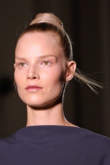 Valentino Hairstyles for women 2012 Valentino Hairstyles for women 2012
