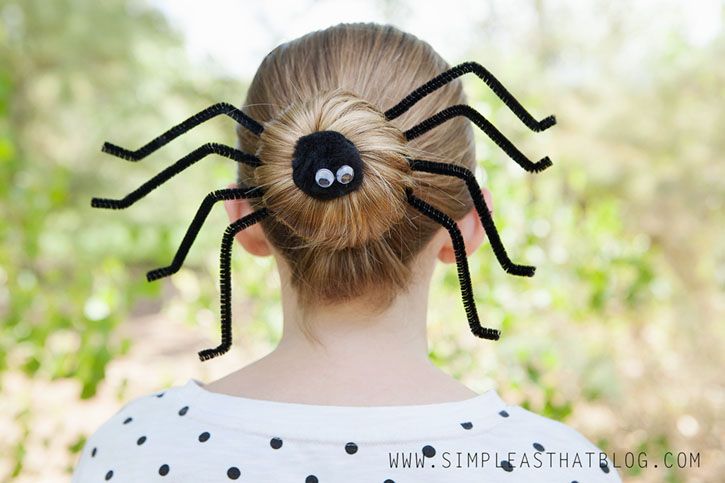 Creepy Halloween Costumes and Hairstyles: Spider Band